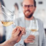 wine etiquette at a wine tasting with friends