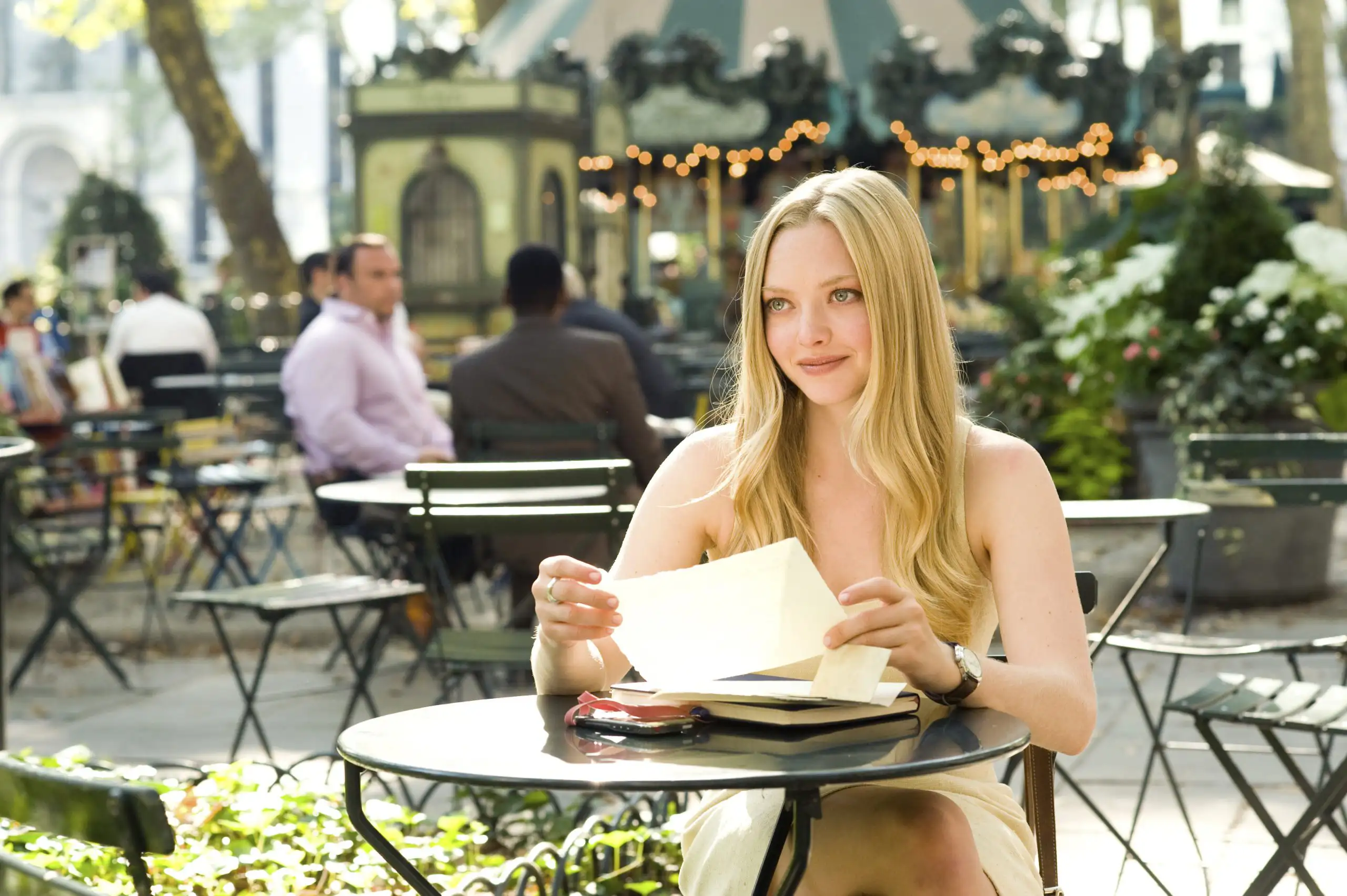 Woman reading a letter in Bryant Park, from the movie Letters to Juliet (2010), starring Amanda Seyfried
